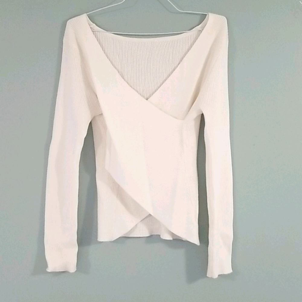 Long sleeve cream colored top